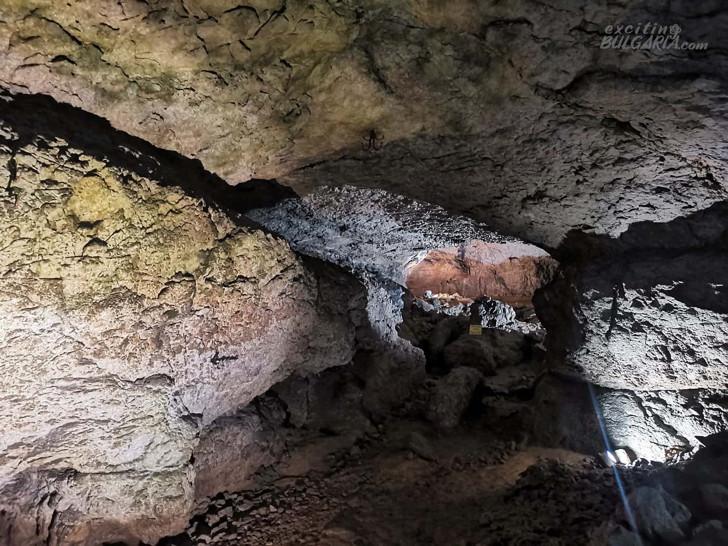 A passage in the Bacho Kiro cave